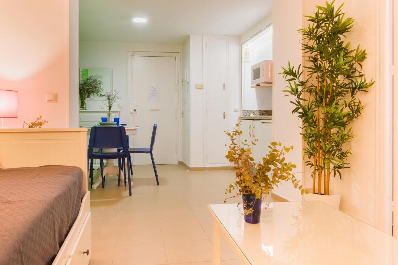 Anfitrion Sevilla 3 エクステリア 写真